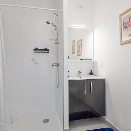 Appartamento Charming Flat In The Center Of - Welkeys